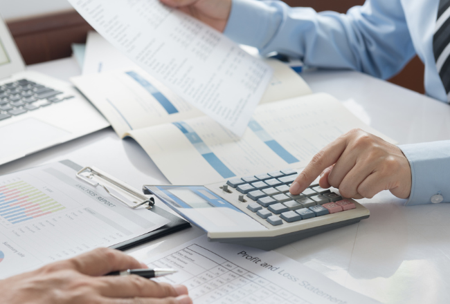 販売費及び一般管理費とは？内訳や分析方法、削減方法を解説